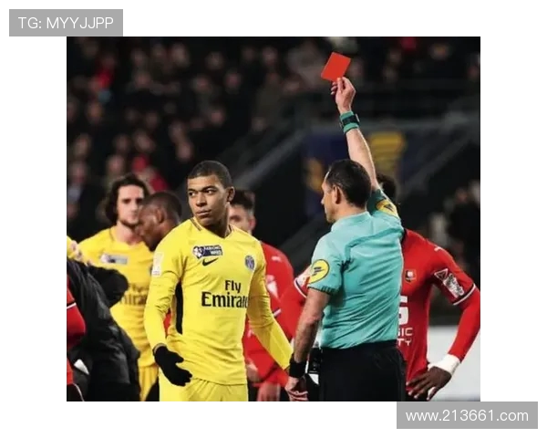 足球世界新纪元：从技术革新到战术演变全面解读全球足坛发展趋势