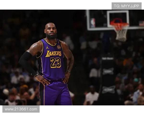 勒布朗詹姆斯以无与伦比的领导力引领球队再创辉煌征程