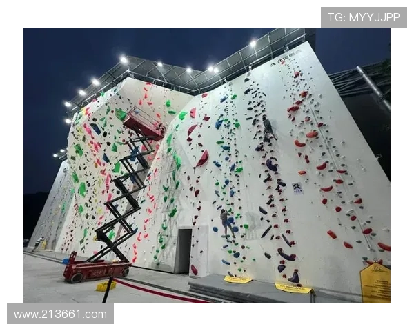 北京攀岩队防守策略解析与攀岩热点的深度探讨